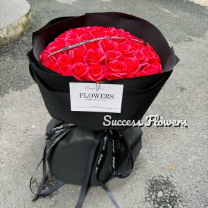 BÓ HOA SÁP 50 BÔNG DÁNG TRÒN HIỆN ĐẠI - QUÀ TẶNG BẠN GÁI, NGƯỜI THÂN YÊU CÁC DỊP LỄ