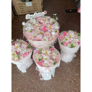 Bó hoa sáp mix lụa tròn tone hồng shop tặng kèm thiệp và đèn nháy hỗ trợ viết thiệp tay