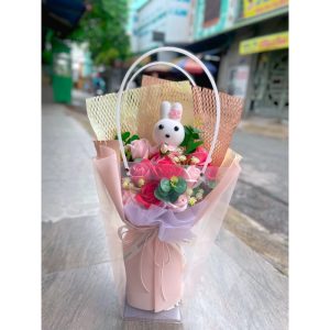 [Quà tặng] Bó hoa sáp thơm 12 bông + bé thỏ (tặng kèm TÚI XÁCH NHƯ HÌNH + thiệp)- Quà tặng 14/2, 8/3, 20/10, sinh nhật .