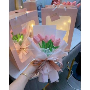 quà tặng hoa tuy lip sáp